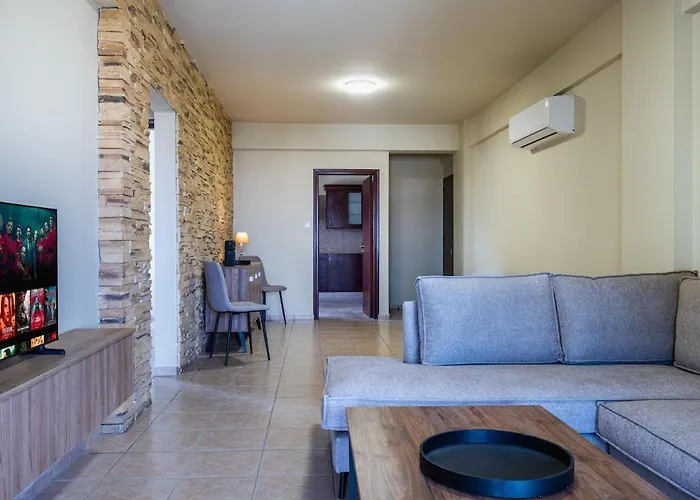 Modern 2-bedroom With Balcony & Wifi *